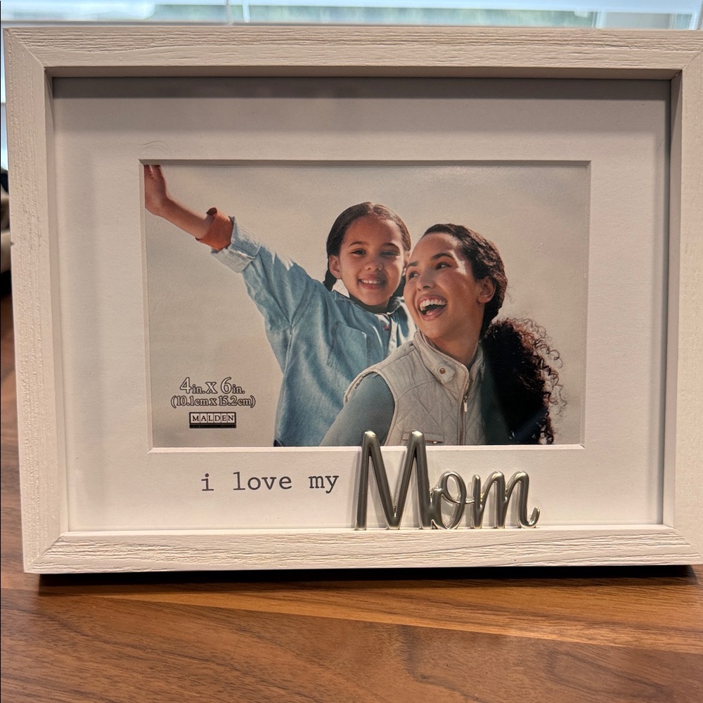 Malden White 'I Love My Mom' Picture Frame